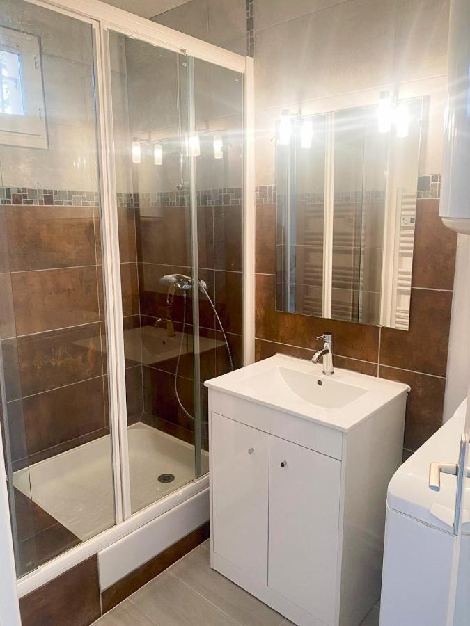 Appartement Frejus Avec Jardin, Piscine, Plage, Tennis Bagian luar foto