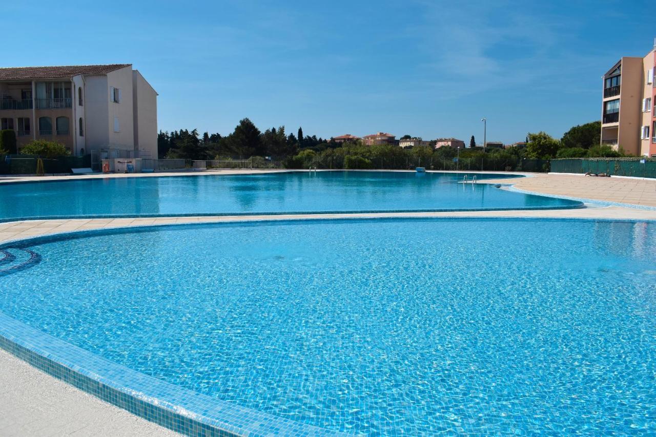 Appartement Frejus Avec Jardin, Piscine, Plage, Tennis Bagian luar foto